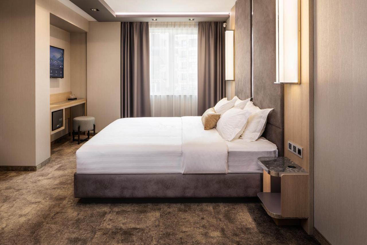 -- Este Park Hotel -- Part Of Urban Chic Luxury Design Hotels - Parking & Compliments - Next To Shopping & Dining Mall פלובדיב מראה חיצוני תמונה
