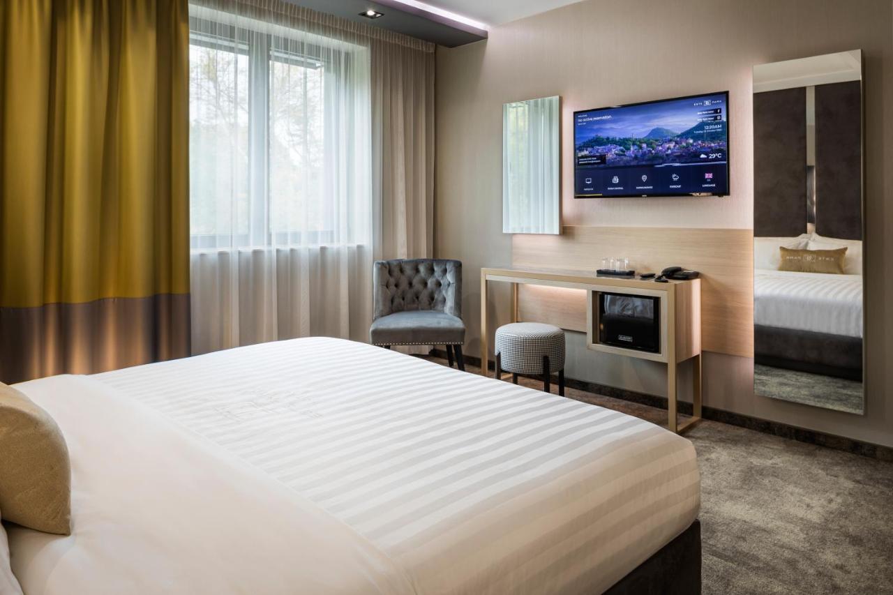 -- Este Park Hotel -- Part Of Urban Chic Luxury Design Hotels - Parking & Compliments - Next To Shopping & Dining Mall פלובדיב מראה חיצוני תמונה