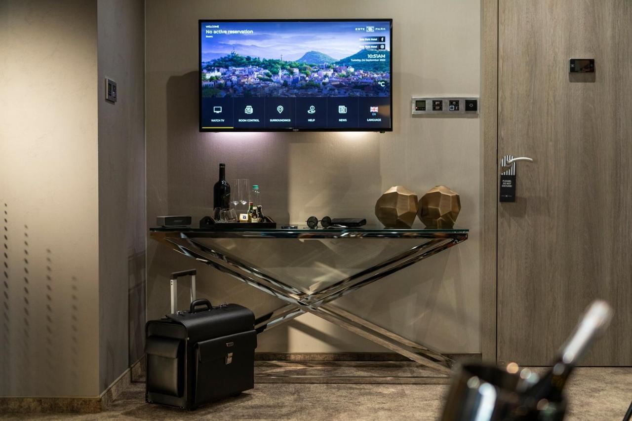 -- Este Park Hotel -- Part Of Urban Chic Luxury Design Hotels - Parking & Compliments - Next To Shopping & Dining Mall פלובדיב מראה חיצוני תמונה